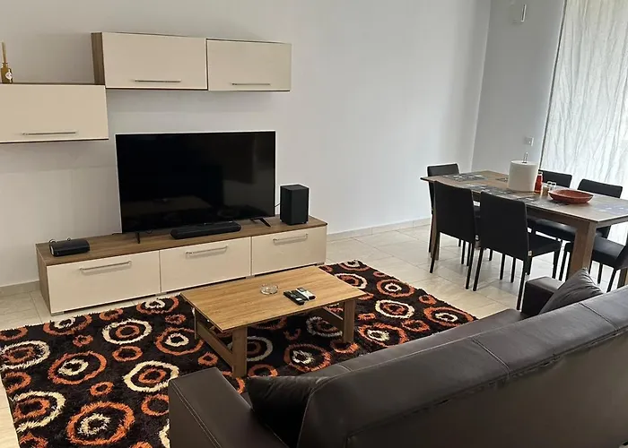 Your Elegant Away From Shared Only With Host Żebbuġ