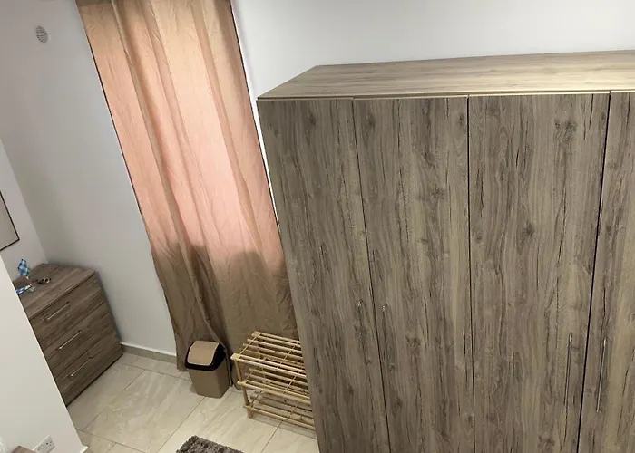 Your Elegant Away From Shared Only With Host Żebbuġ