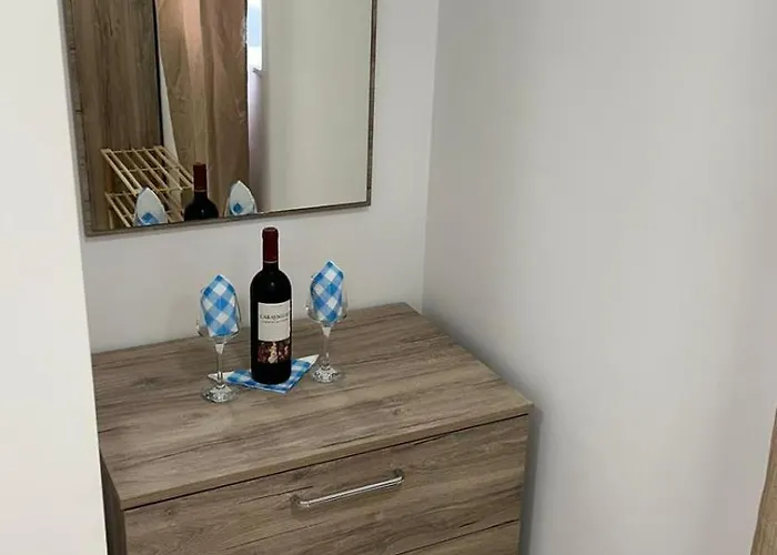 Alloggio in famiglia Your Elegant Away From Shared Only With Host *