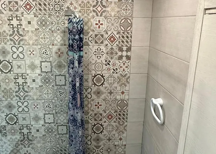 Alloggio in famiglia Your Elegant Away From Shared Only With Host Żebbuġ