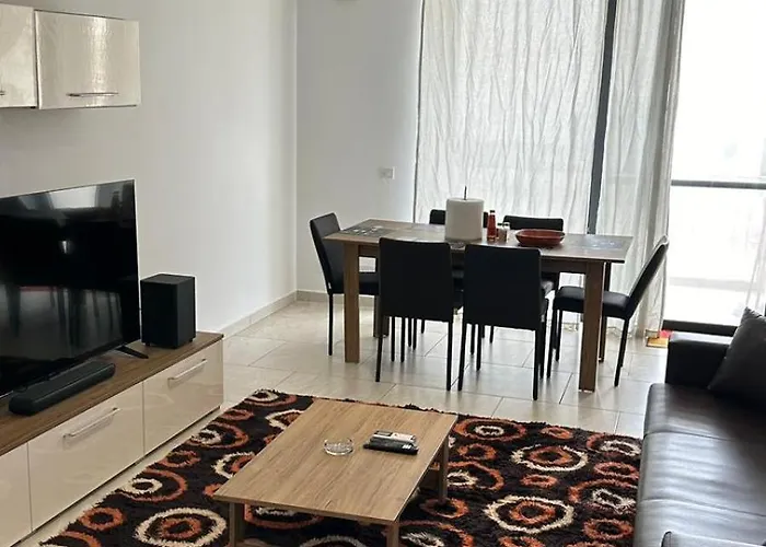 Your Elegant Away From Shared Only With Host * Żebbuġ